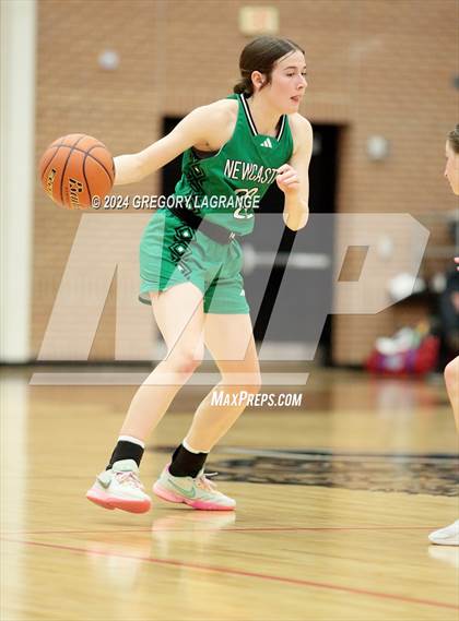 Thumbnail 2 in Dodd City vs Newcastle (UIL 1A Basketball Regional Finals) photogallery.