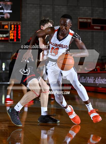 Thumbnail 1 in Orange Lutheran vs. Rolling Hills Prep (Mater Dei Extravaganza) photogallery.