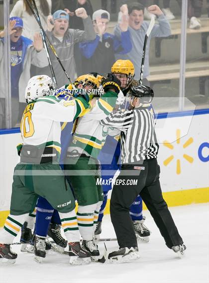 Thumbnail 1 in West Seneca East vs. West Seneca West photogallery.