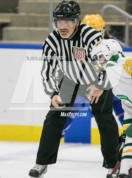 Thumbnail 1 in West Seneca East vs. West Seneca West photogallery.