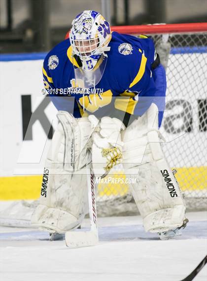Thumbnail 1 in West Seneca East vs. West Seneca West photogallery.