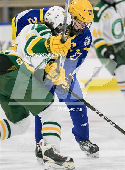 Thumbnail 2 in West Seneca East vs. West Seneca West photogallery.