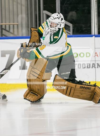 Thumbnail 2 in West Seneca East vs. West Seneca West photogallery.