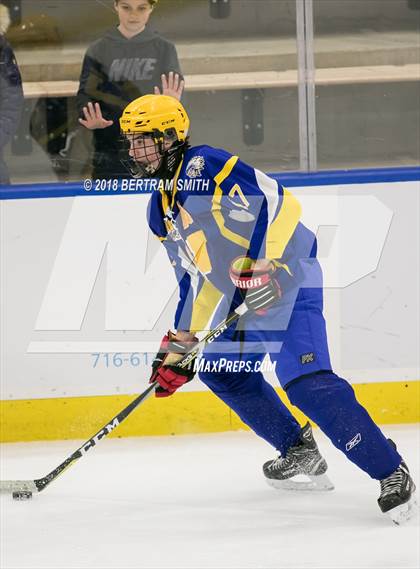 Thumbnail 3 in West Seneca East vs. West Seneca West photogallery.