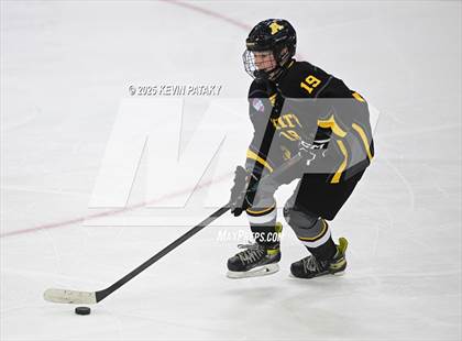 Thumbnail 3 in Amity Regional vs. Cheshire (CIAC DII Semifinal) photogallery.