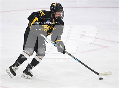 Thumbnail 2 in Amity Regional vs. Cheshire (CIAC DII Semifinal) photogallery.