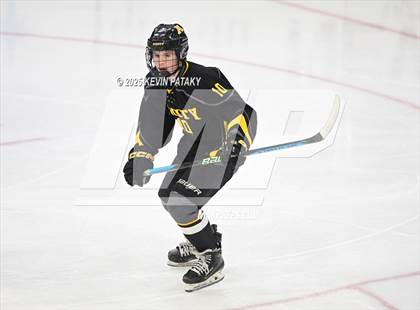 Thumbnail 3 in Amity Regional vs. Cheshire (CIAC DII Semifinal) photogallery.