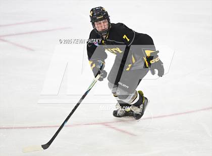 Thumbnail 2 in Amity Regional vs. Cheshire (CIAC DII Semifinal) photogallery.