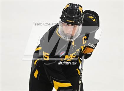 Thumbnail 2 in Amity Regional vs. Cheshire (CIAC DII Semifinal) photogallery.