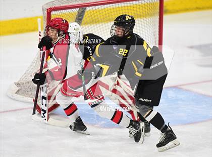 Thumbnail 2 in Amity Regional vs. Cheshire (CIAC DII Semifinal) photogallery.