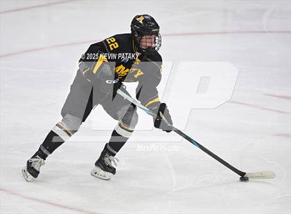 Thumbnail 3 in Amity Regional vs. Cheshire (CIAC DII Semifinal) photogallery.