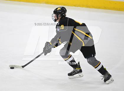 Thumbnail 3 in Amity Regional vs. Cheshire (CIAC DII Semifinal) photogallery.