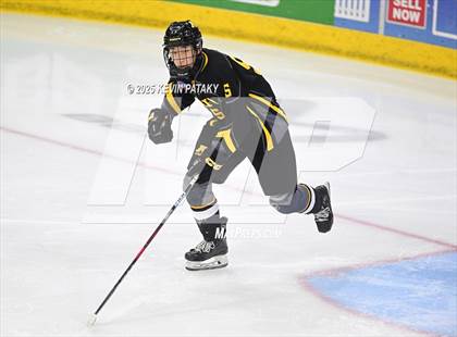 Thumbnail 2 in Amity Regional vs. Cheshire (CIAC DII Semifinal) photogallery.