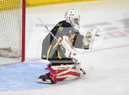 Thumbnail 3 in Amity Regional vs. Cheshire (CIAC DII Semifinal) photogallery.