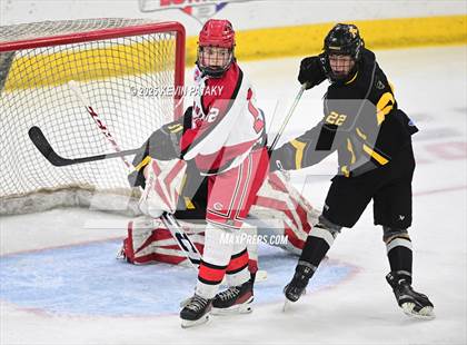 Thumbnail 2 in Amity Regional vs. Cheshire (CIAC DII Semifinal) photogallery.