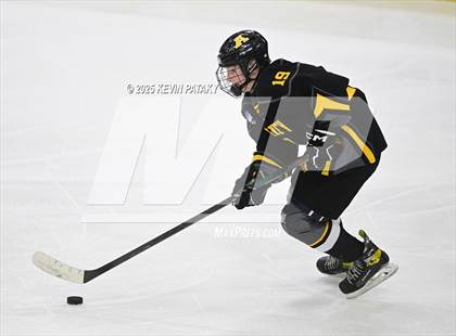 Thumbnail 3 in Amity Regional vs. Cheshire (CIAC DII Semifinal) photogallery.