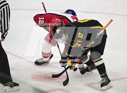 Thumbnail 2 in Amity Regional vs. Cheshire (CIAC DII Semifinal) photogallery.