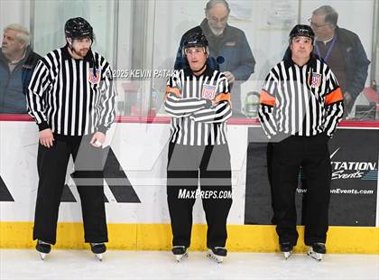 Thumbnail 2 in Amity Regional vs. Cheshire (CIAC DII Semifinal) photogallery.