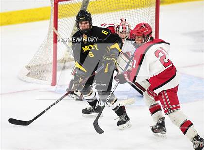 Thumbnail 2 in Amity Regional vs. Cheshire (CIAC DII Semifinal) photogallery.