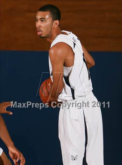 Thumbnail 3 in Acorn Social Justice vs John Bowne (Queens Jam Christmas Classic) photogallery.