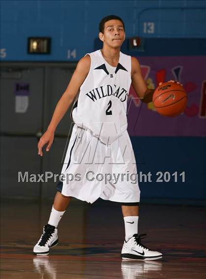 Thumbnail 2 in Acorn Social Justice vs John Bowne (Queens Jam Christmas Classic) photogallery.