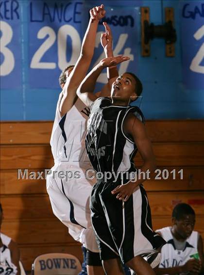 Thumbnail 1 in Acorn Social Justice vs John Bowne (Queens Jam Christmas Classic) photogallery.