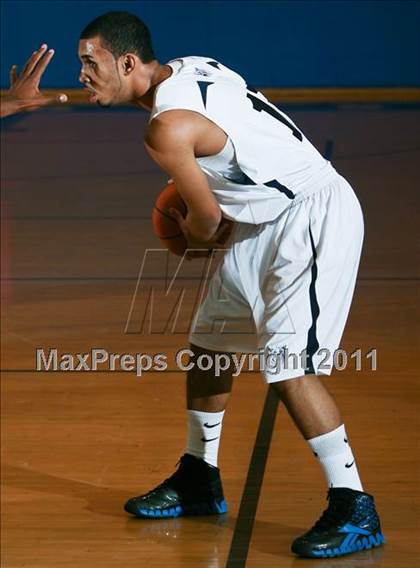 Thumbnail 3 in Acorn Social Justice vs John Bowne (Queens Jam Christmas Classic) photogallery.