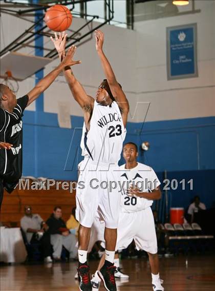 Thumbnail 2 in Acorn Social Justice vs John Bowne (Queens Jam Christmas Classic) photogallery.