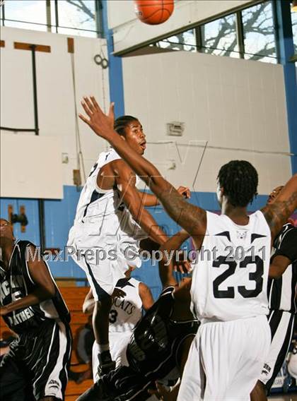 Thumbnail 1 in Acorn Social Justice vs John Bowne (Queens Jam Christmas Classic) photogallery.