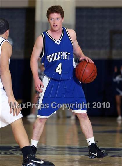 Thumbnail 2 in Brockport @ Gates-Chili photogallery.