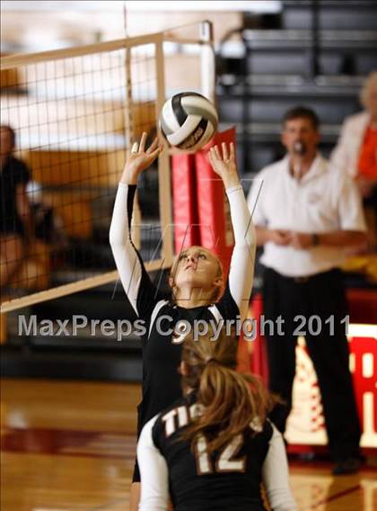 Thumbnail 1 in Lakewood @ Regis Jesuit photogallery.