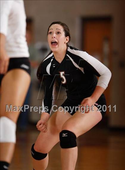 Thumbnail 3 in Lakewood @ Regis Jesuit photogallery.