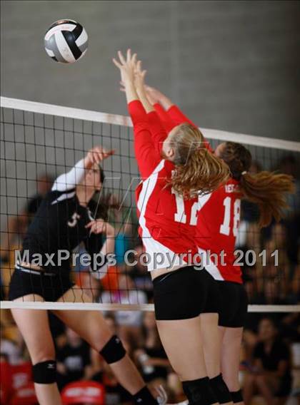 Thumbnail 1 in Lakewood @ Regis Jesuit photogallery.