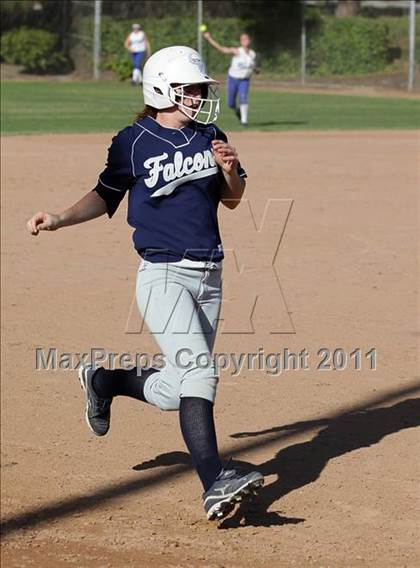 Thumbnail 2 in Crescenta Valley @ Burbank photogallery.