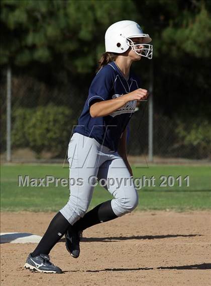 Thumbnail 2 in Crescenta Valley @ Burbank photogallery.