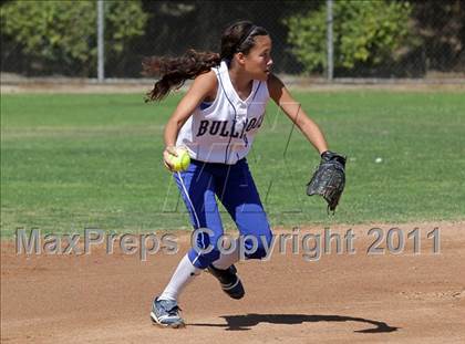Thumbnail 1 in Crescenta Valley @ Burbank photogallery.