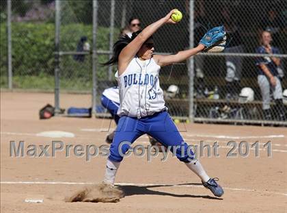 Thumbnail 1 in Crescenta Valley @ Burbank photogallery.