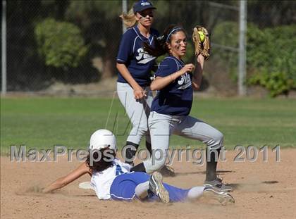 Thumbnail 3 in Crescenta Valley @ Burbank photogallery.