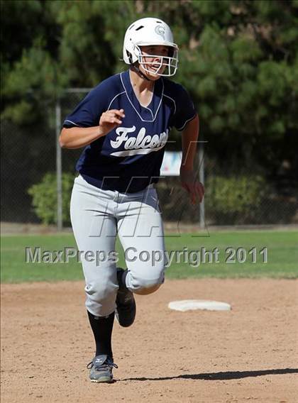 Thumbnail 3 in Crescenta Valley @ Burbank photogallery.