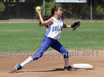 Thumbnail 2 in Crescenta Valley @ Burbank photogallery.