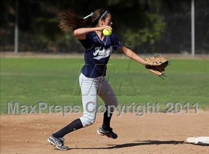 Thumbnail 3 in Crescenta Valley @ Burbank photogallery.