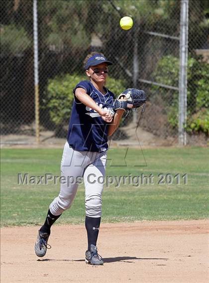 Thumbnail 2 in Crescenta Valley @ Burbank photogallery.