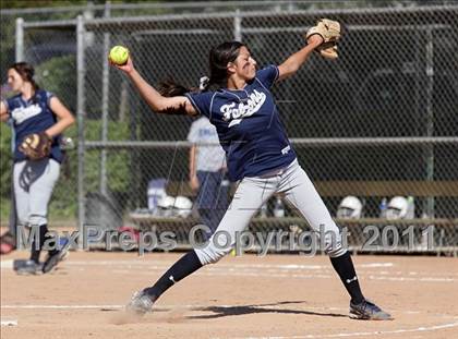Thumbnail 2 in Crescenta Valley @ Burbank photogallery.