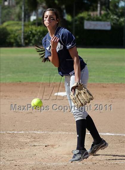Thumbnail 3 in Crescenta Valley @ Burbank photogallery.