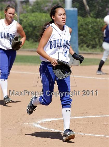 Thumbnail 2 in Crescenta Valley @ Burbank photogallery.