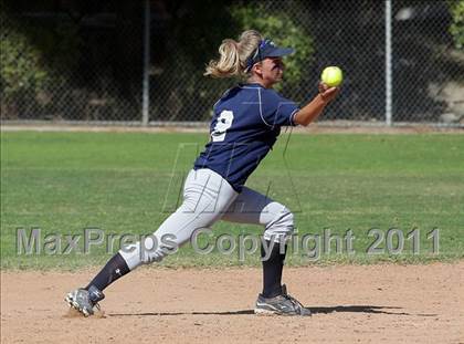 Thumbnail 3 in Crescenta Valley @ Burbank photogallery.