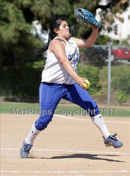 Thumbnail 2 in Crescenta Valley @ Burbank photogallery.