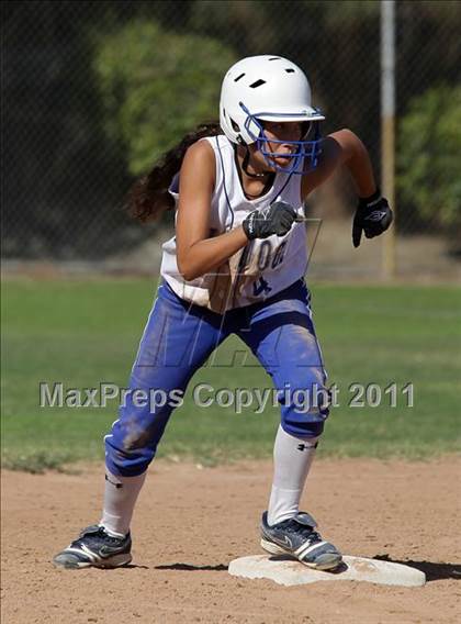 Thumbnail 1 in Crescenta Valley @ Burbank photogallery.