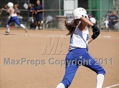 Thumbnail 2 in Crescenta Valley @ Burbank photogallery.
