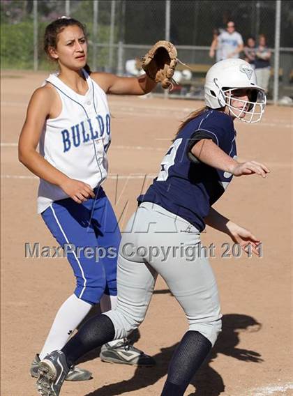 Thumbnail 3 in Crescenta Valley @ Burbank photogallery.
